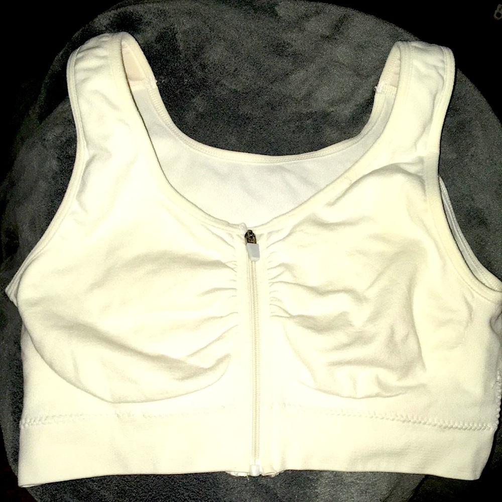 EUC GENIE Zip Front Bra